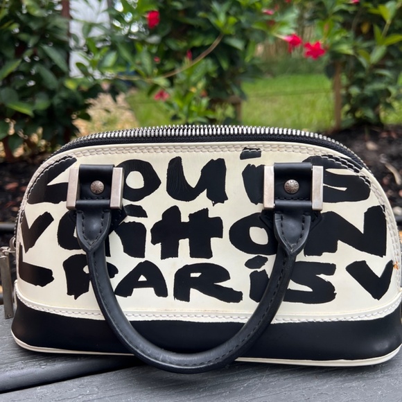 Louis Vuitton Graffiti Alma - Picture 3 of 14